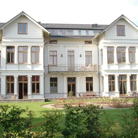 Semesterbostad Undine Nr. 6